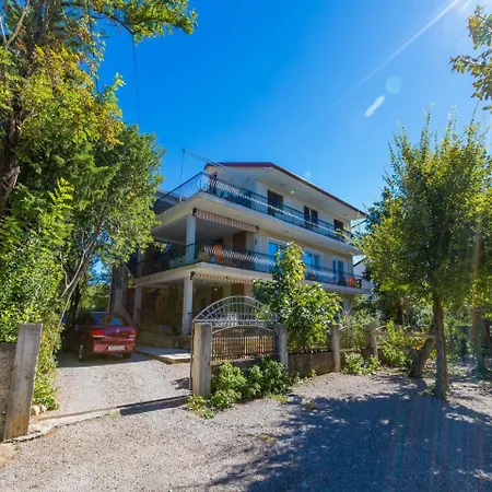 Pinty 아파트 자드라보노