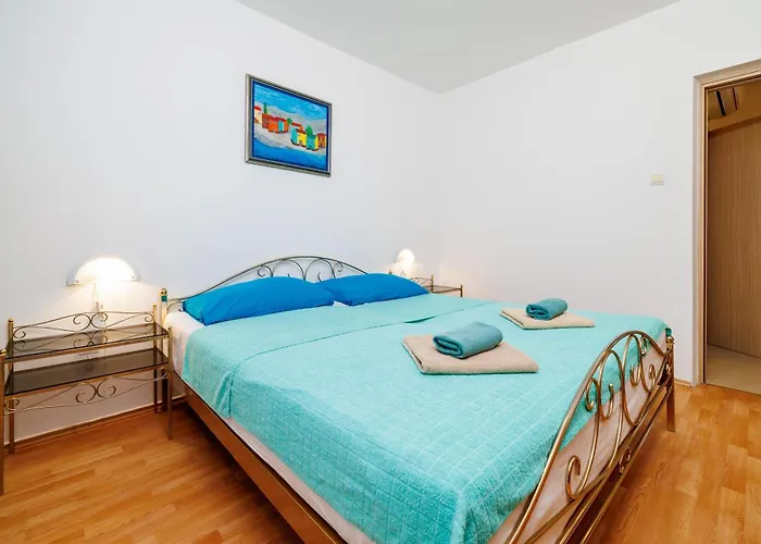 Pinty Apartment Jadranovo