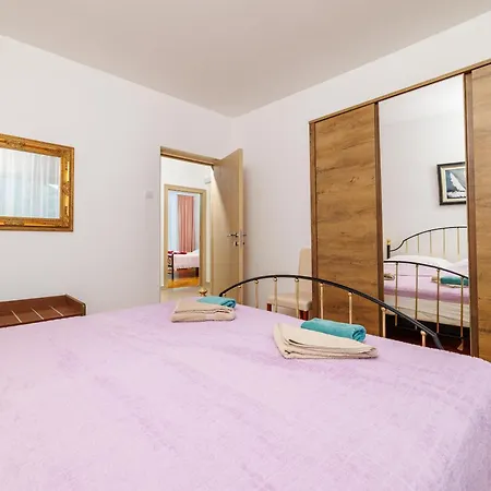 Apartment Pinty Jadranovo
