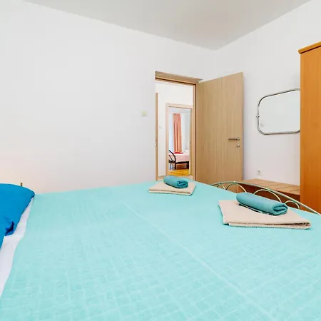 Pinty Apartment Jadranovo