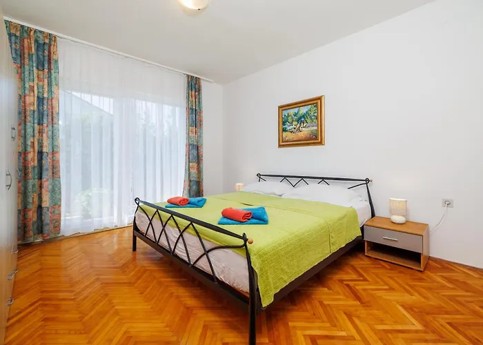 Appartement Pinty Jadranovo