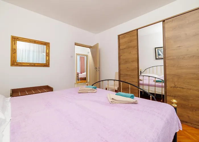 Appartement Pinty Jadranovo